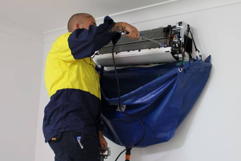 Air Conditioning Cleaning Townsville